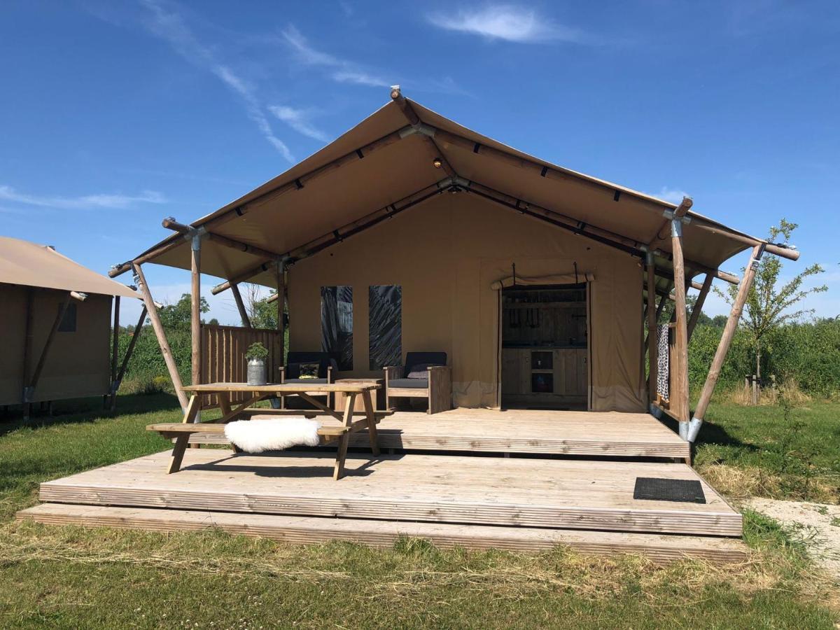 De Hazelaarshof Luxe Glampingtent Bij Natuurgebied De Millingerwaard * Kekerdom
