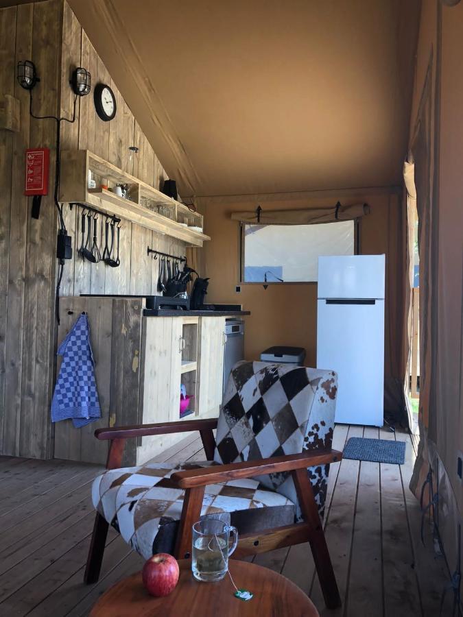 Luxury tent De Hazelaarshof Luxe Glampingtent Bij Natuurgebied De Millingerwaard *